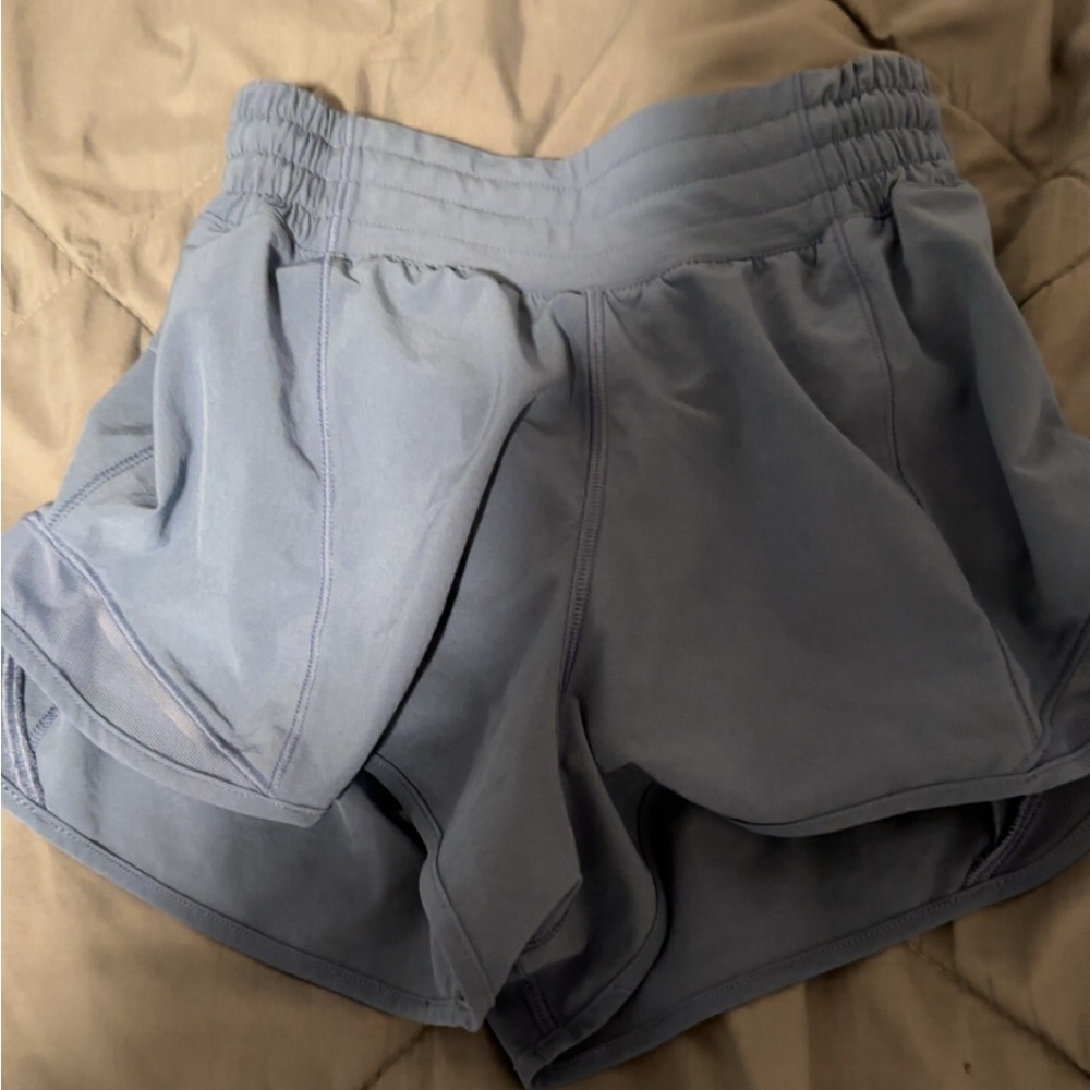 Lululemon blue high rise 2.5 hottie hot shorts 0